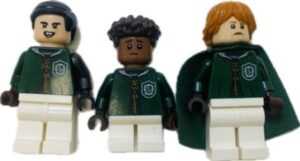 LEGO Minifigure Fun Pack Harry Potter Slytherin Quidditch Team image.