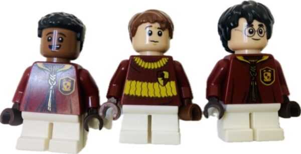 "LEGO Minifigure Fun Pack Harry Potter Gryffindor Quidditch Team image"