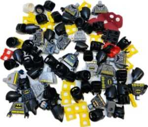 LEGO Batman Minifigure Pieces Fun Pack display.