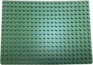 "LEGO Vintage Baseplate 16x22 Green display"